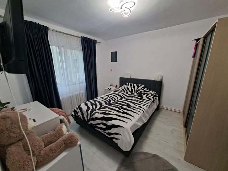 Apartament cu 2 camere decomandat în Mircea cel Bătrân