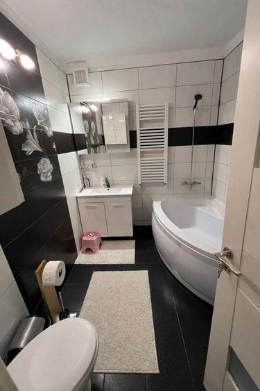 Casă cu 4 camere în Cumpăna