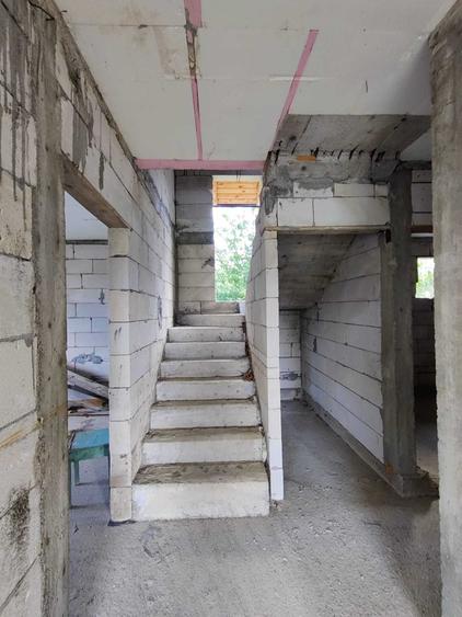 Casă cu 4 camere în Voitinel