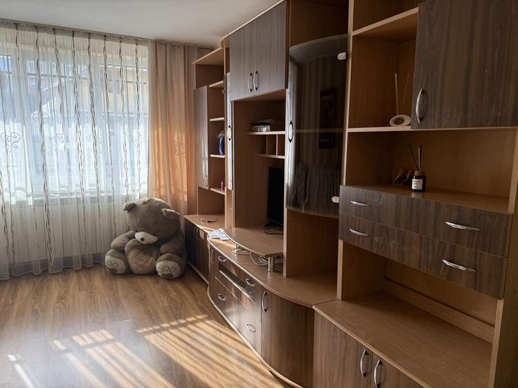 Apartament cu 2 camere decomandat în Dărmănești