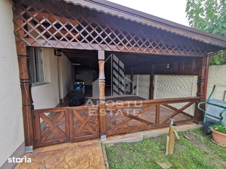 Casă cu 4 camere cu Teren 524 Mp în Sânmihaiu Român