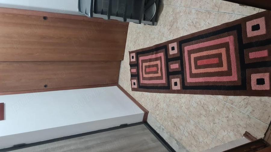 Garsonieră decomandată în Central