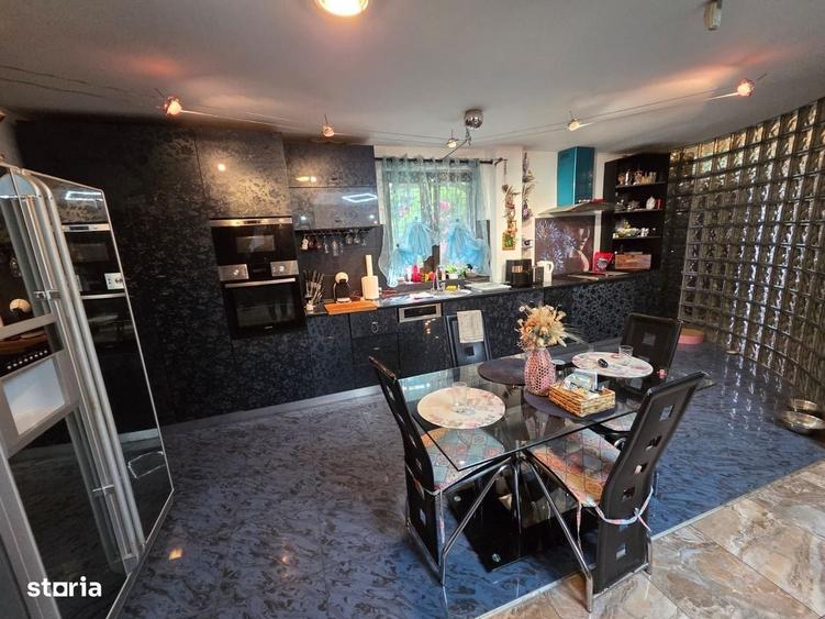 COMISION 0 Casa 300 mp utili, 660 mp teren, 8 cam. Micro2 - 11