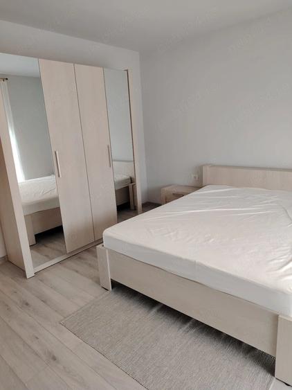 Apartament cu 2 camere semidecomandat în Dumbrăvița