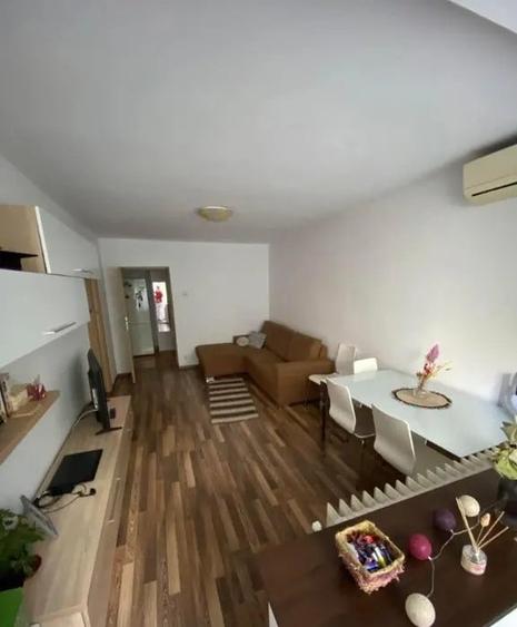 Apartament cu 2 camere circular în Obor