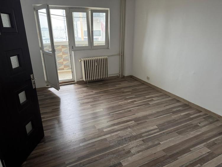 Apartament cu 2 camere semidecomandat în Dristor