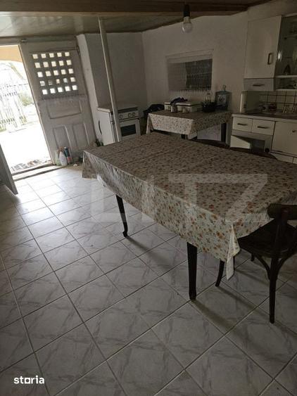 Casa plan parter plus etaj, cu 3 camere, 158 mp si 6300 mp teren, zona - 5
