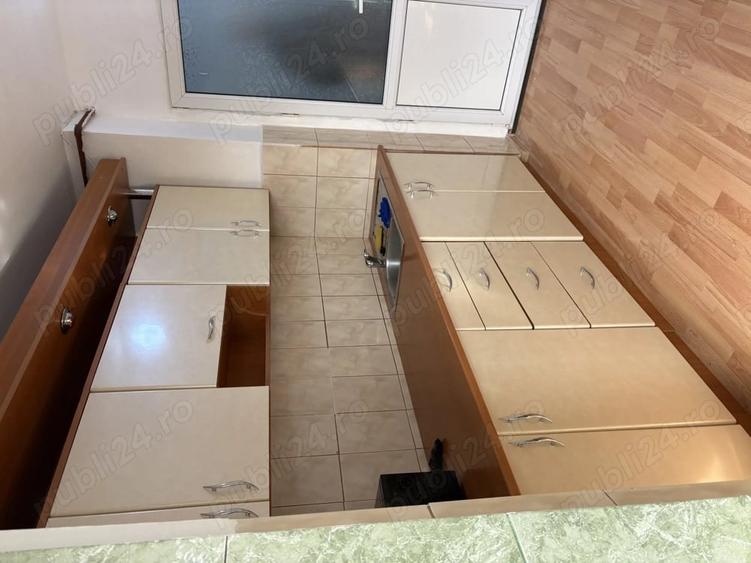 Apartament cu 2 camere decomandat în 1 Mai