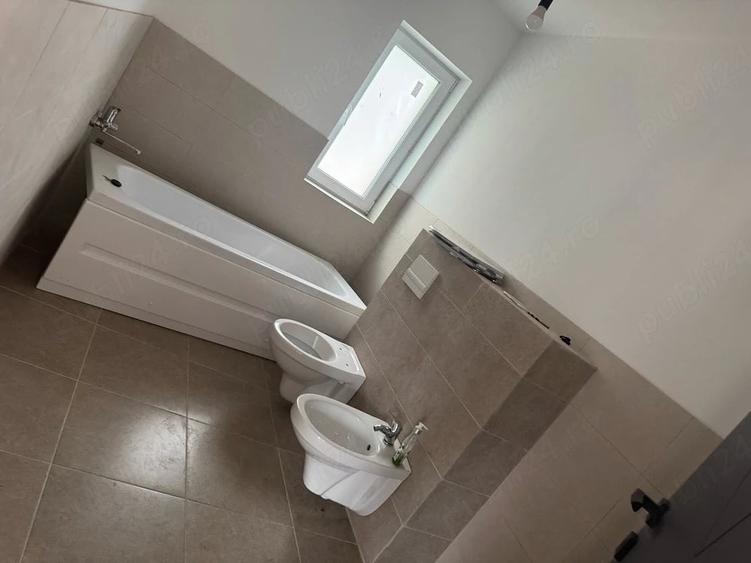 Casă cu 3 camere cu Teren 500 Mp în Sânmihaiu Român