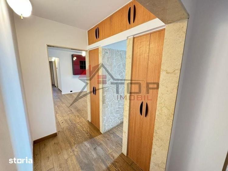 Apartament cu 4 camere semidecomandat în Mircea cel Bătrân