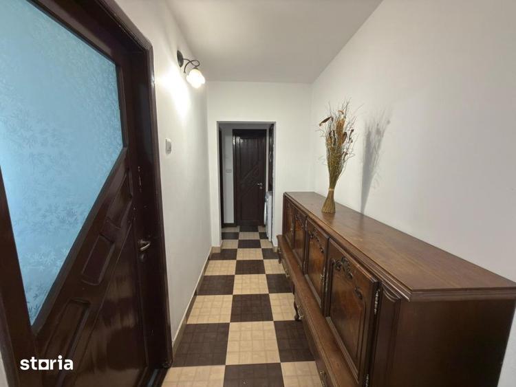Apartament cu 3 camere decomandat în Republicii