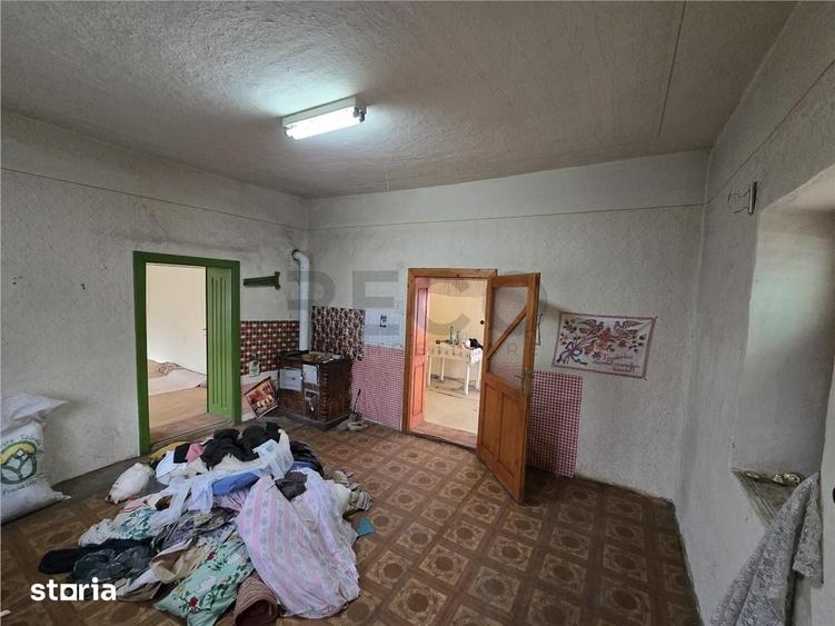 Casă cu 3 camere cu Teren 7900 Mp în Ciumeghiu