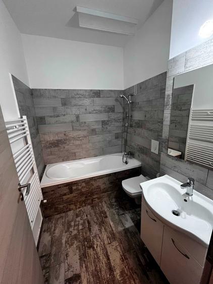 Apartament cu 2 camere decomandat în Berceni