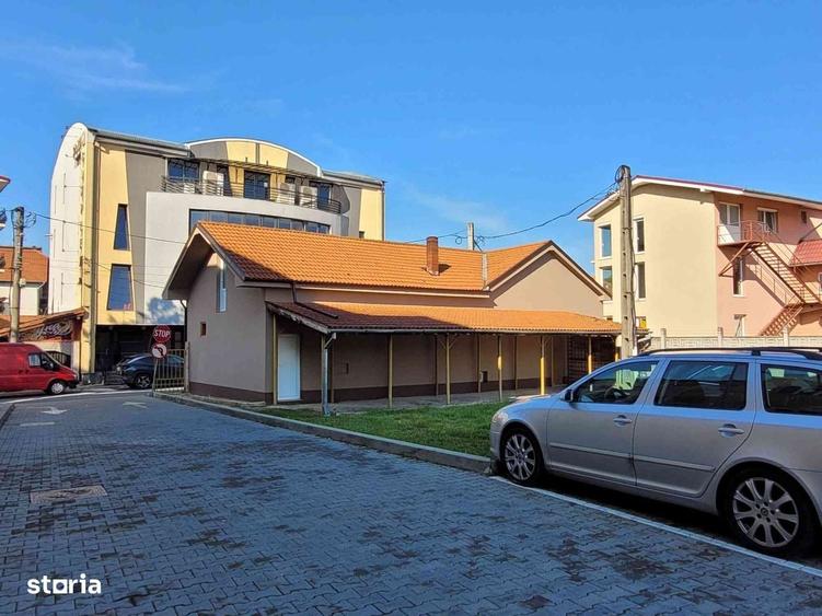 Spațiu comercial, de 100 mp, în Central