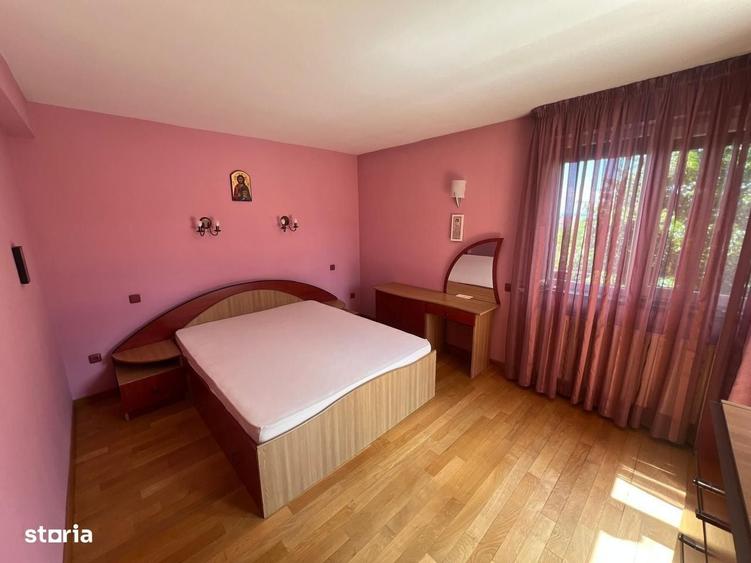 Casă cu 4 camere în Europa
