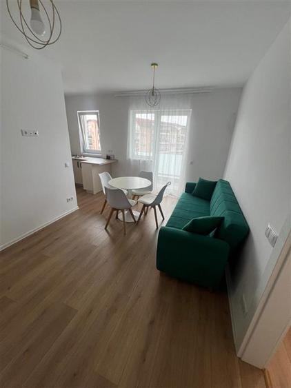 Apartament cu 2 camere semidecomandat în Exterior Est