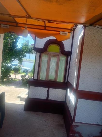 Casă individuală cu 4 camere cu Canalizare în Central