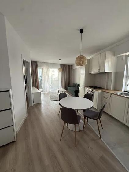 Apartament cu 2 camere semidecomandat, mobilat în Virtuții