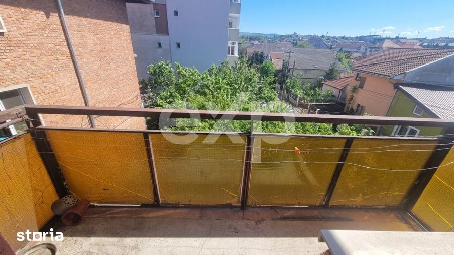 Apartament cu 4 camere decomandat în Dâmbul Rotund