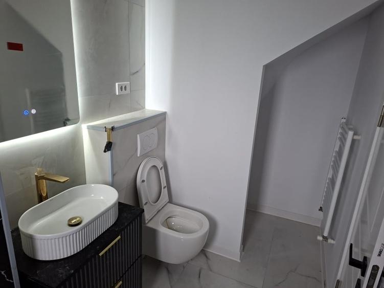 Casă individuală cu 4 camere cu Canalizare în Berceni