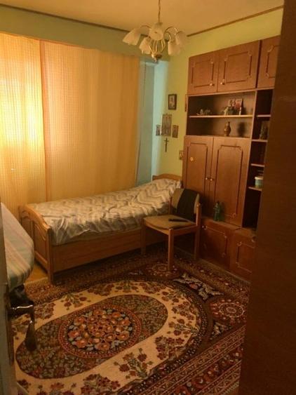 Apartament cu 4 camere decomandat în Ultracentral