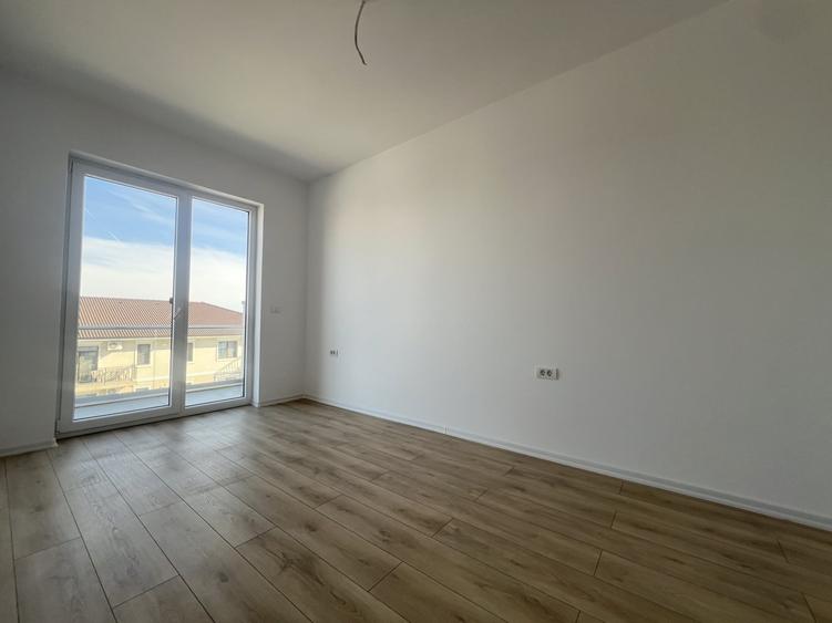 Apartament cu 2 camere decomandat în Giroc