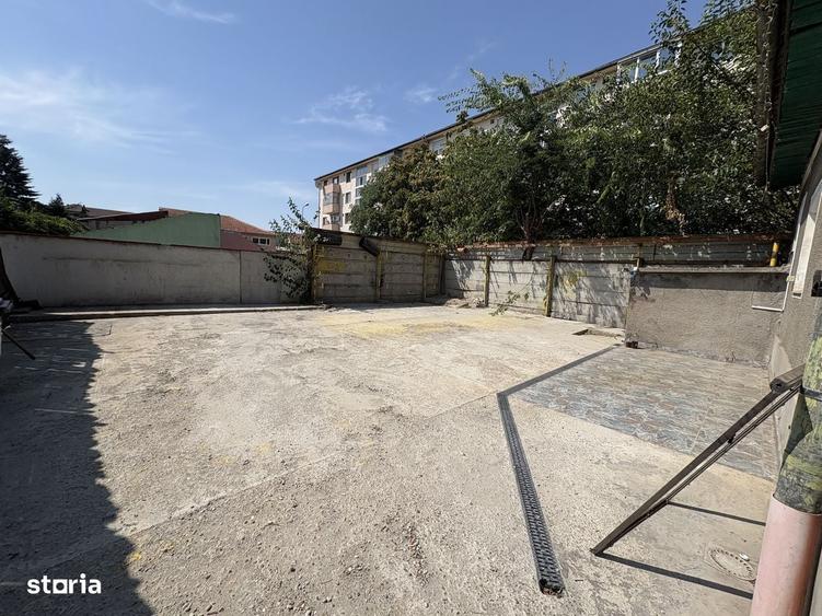 Casă cu 4 camere cu Teren 241 Mp în Decebal