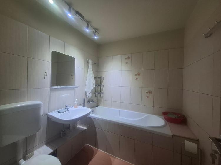 apartament cu 3 camere - 19