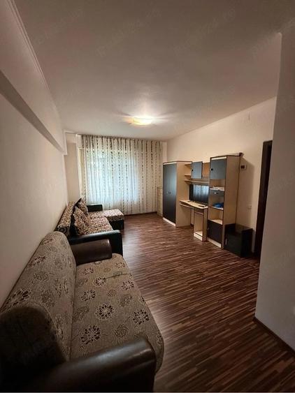 Garsonieră decomandată în Ștefan cel Mare