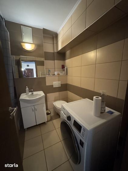 Apartament cu 3 camere în Traian