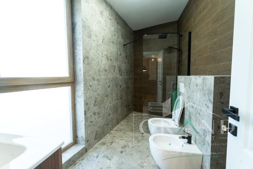 Penthouse cu 3 camere semidecomandat, mobilat în Grigorescu