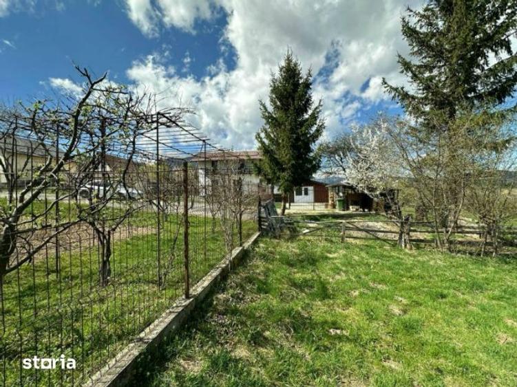 Teren de 4000 mp, în Central