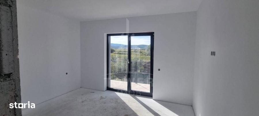 Casă cu 4 camere cu Teren 480 Mp în Central