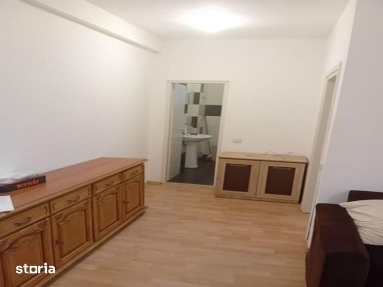 Apartament cu 2 camere semidecomandat în Iris