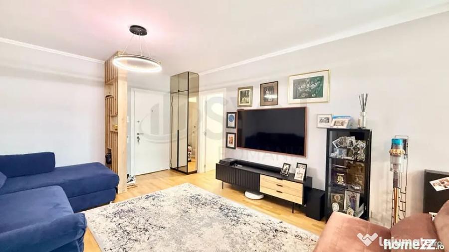 Apartament cu 3 camere decomandat în Aviației