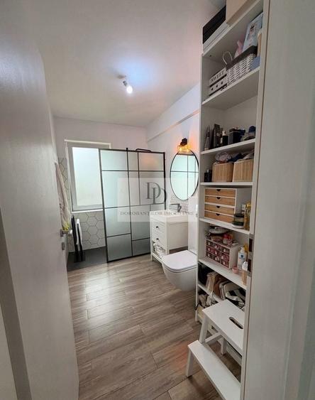 Penthouse cu 3 camere semidecomandat, mobilat în Iris