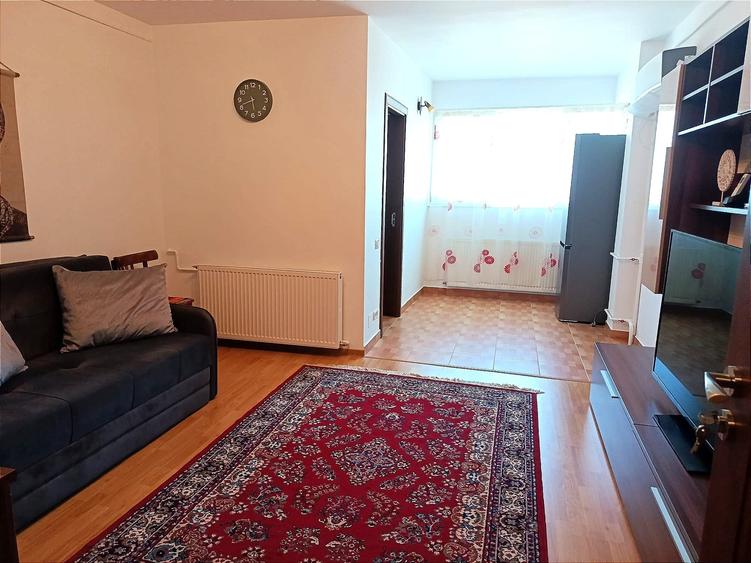 Garsonieră semidecomandată în Costin Georgian