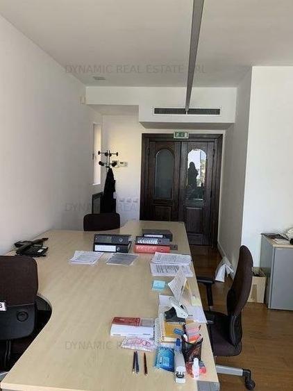 Birou, de 440 mp, în Cișmigiu