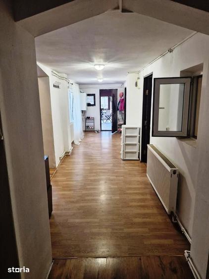 Casă cu 7 camere cu Teren 309 Mp în Bucureștii Noi