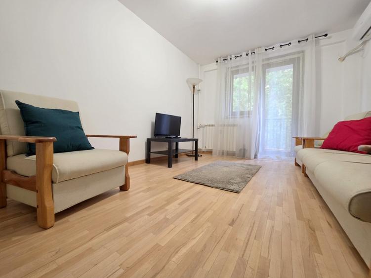 Apartament cu 2 camere decomandat în Drumul Taberei