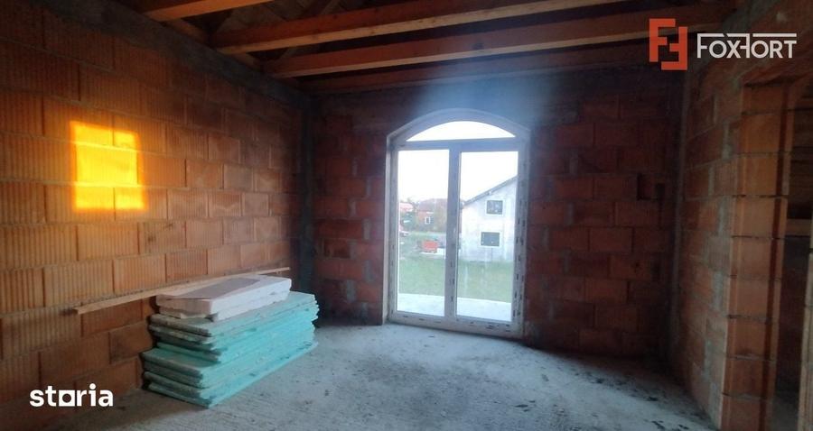 Casă cu 5 camere cu Teren 790 Mp în Becicherecu Mic