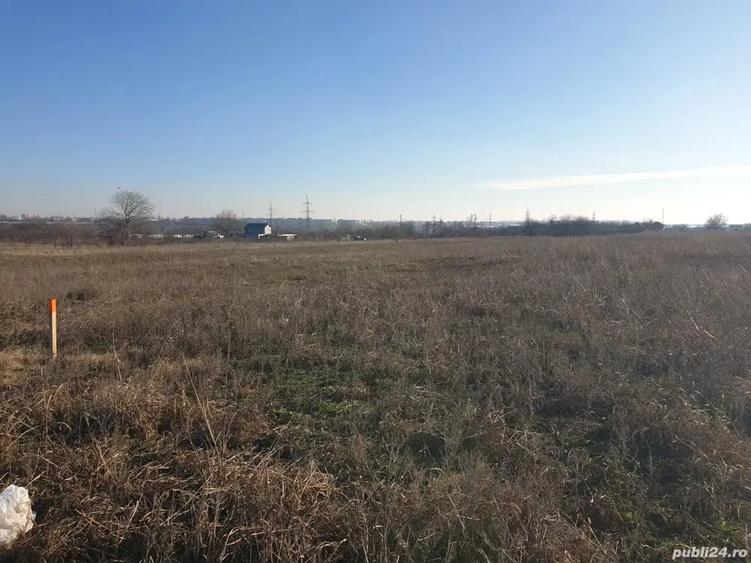 Teren de 3750 mp, în Nord