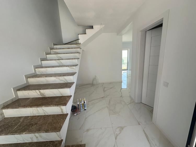 Duplex cu 4 camere cu Canalizare în Sebeș