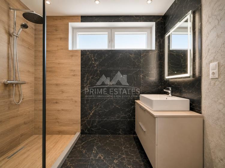 Duplex cu 5 camere cu Canalizare în Tunari