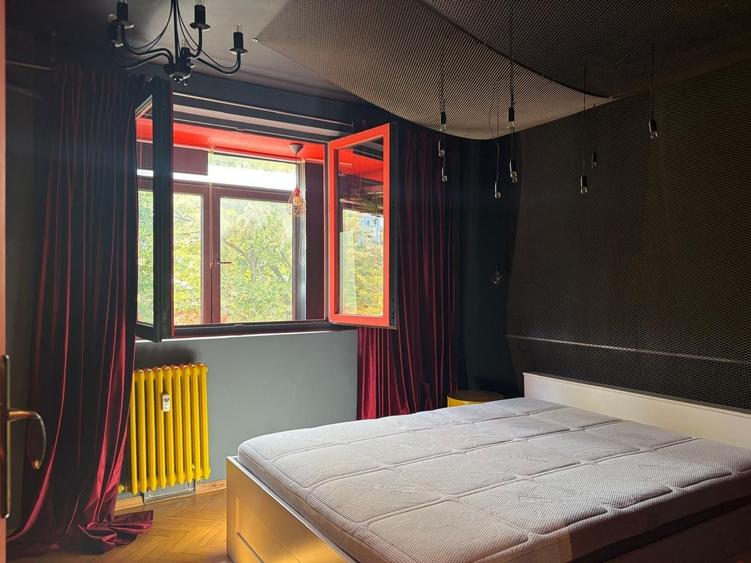 Apartament cu 2 camere semidecomandat, mobilat în 1 Mai
