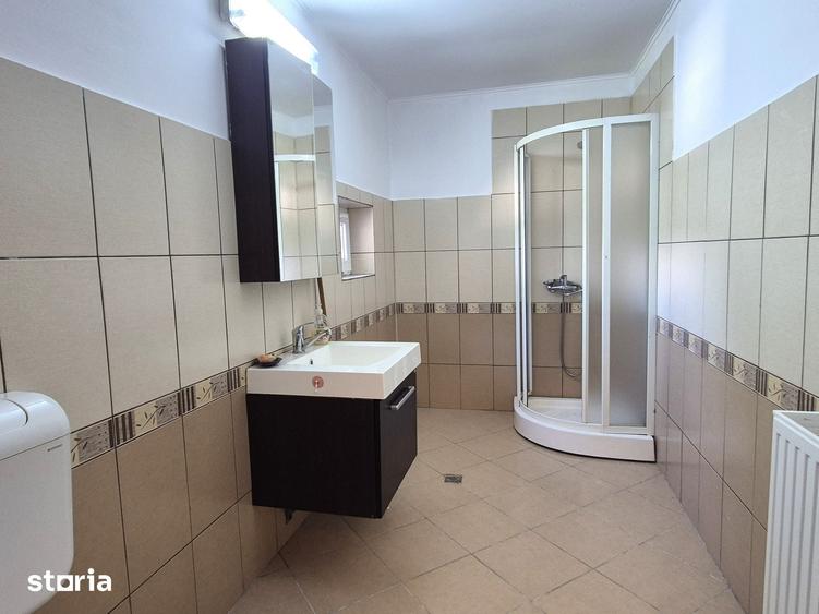 Casă cu 5 camere cu Teren 436 Mp în Bughea de Jos