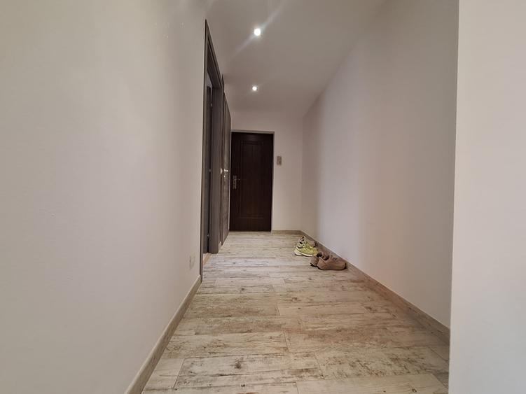 Apartament cu 3 camere decomandat, mobilat în Dorobanților