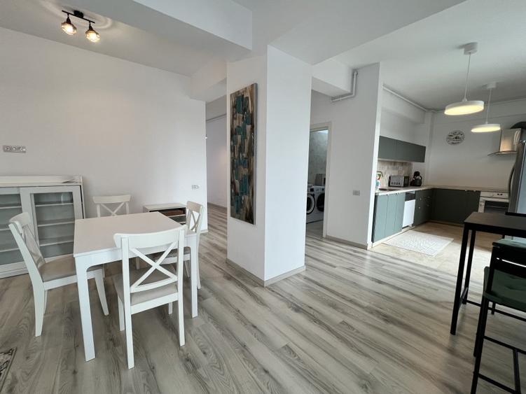 Apartament cu 3 camere decomandat, mobilat în Bucureștii Noi
