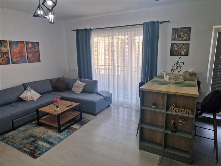Apartament de inchiriat 2 camere premium, priveliste Tampa, zona Tractorul - 4