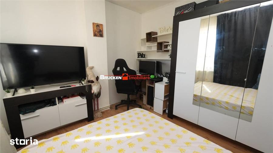 Apartament cu 3 camere decomandat în Marghita